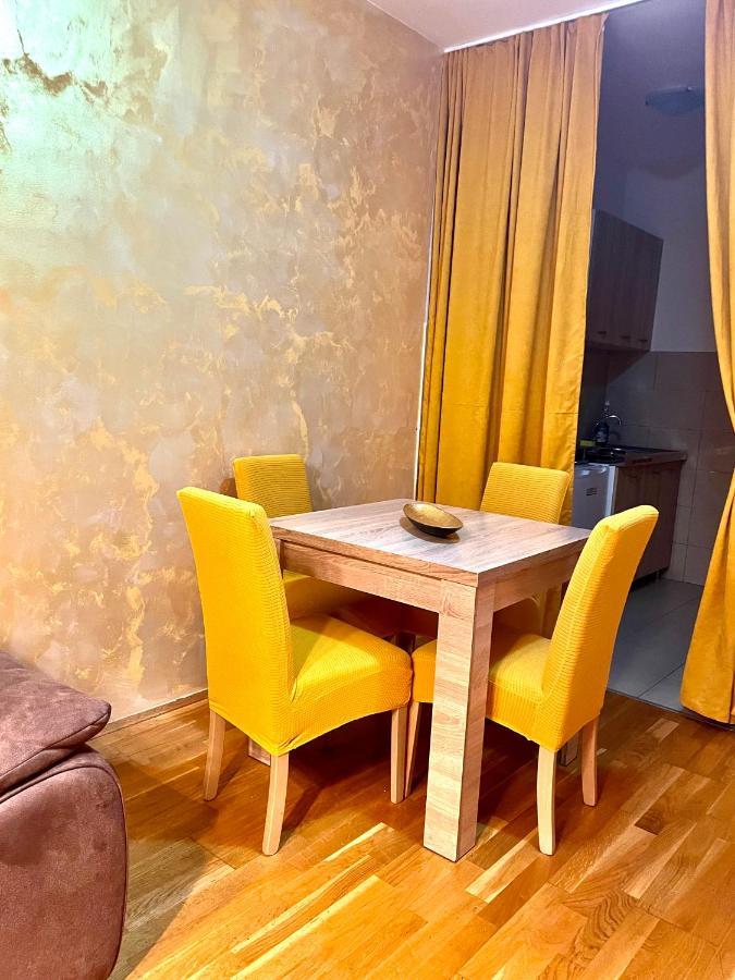 Ferienwohnung Naki Apartman Podgorica Exterior foto