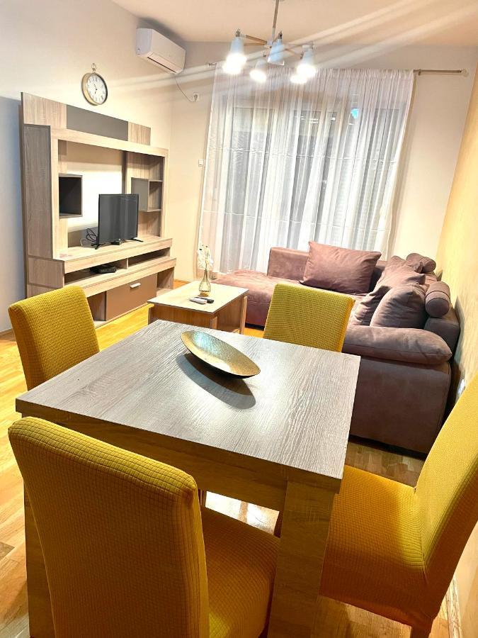 Ferienwohnung Naki Apartman Podgorica Exterior foto